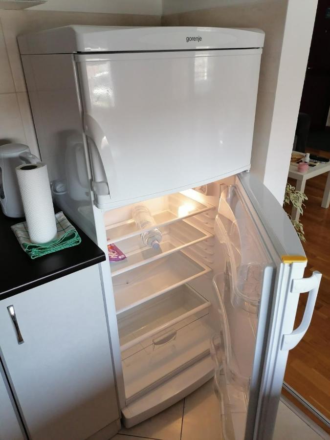 Paris Apartment -Free Private Parking Újvidék Kültér fotó