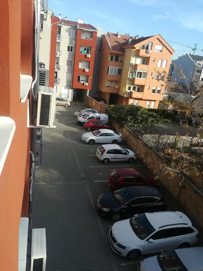 Paris Apartment -Free Private Parking Újvidék Kültér fotó