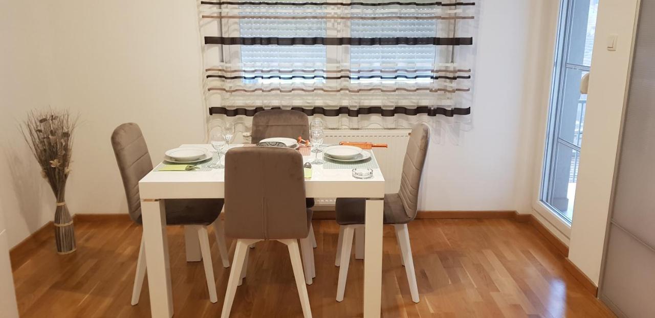 Paris Apartment -Free Private Parking Újvidék Kültér fotó